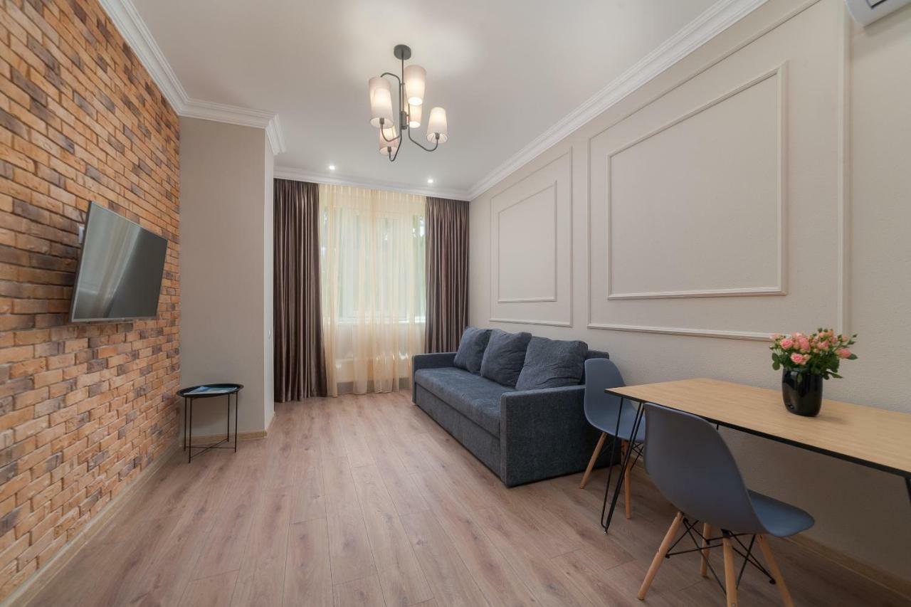 Green Apartments Odessa Ngoại thất bức ảnh